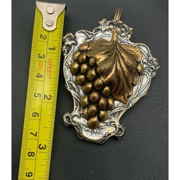 Vintage Handmade Mixed Metal Spoon Utensil Grapevine Dress Clip Brooch Beautiful - Picture 5 of 5